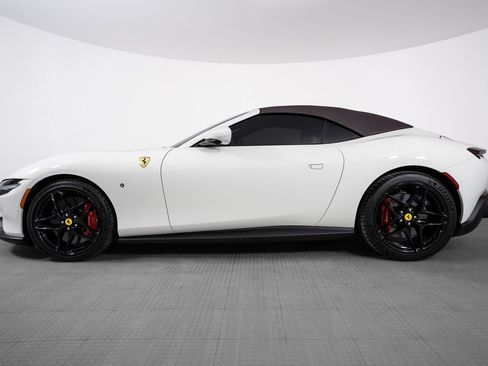 Certified 2025 Ferrari Roma Spider RWD image 49