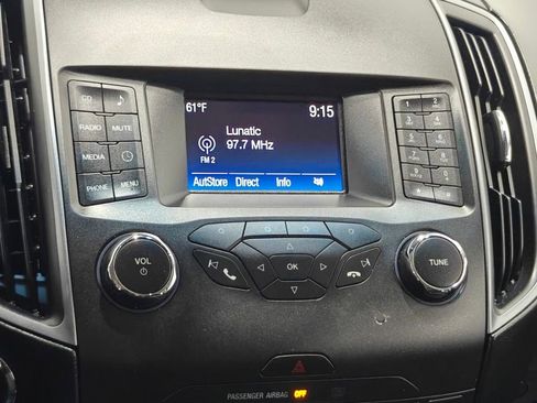 Used 2017 Ford Edge SE image 6