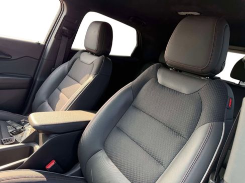 Used 2023 Chevrolet TrailBlazer RS image 10