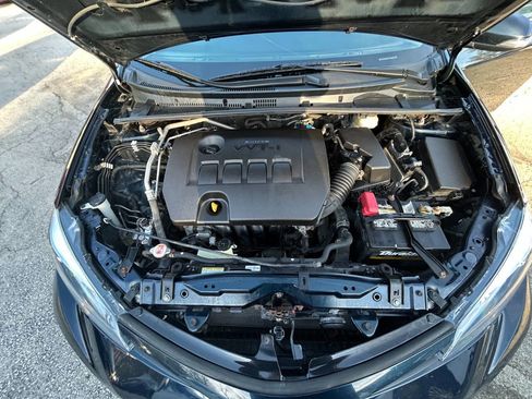 Used 2018 Toyota Corolla L image 15