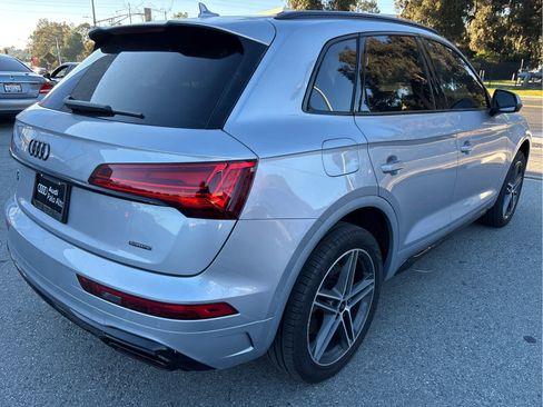 Used 2025 Audi Q5 e Premium Plus w/ Premium Plus Package image 3