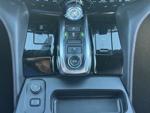 Used 2025 Acura MDX A-Spec image 33