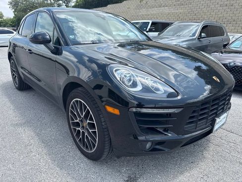 Used 2018 Porsche Macan Sport Edition AWD/4WD image 3