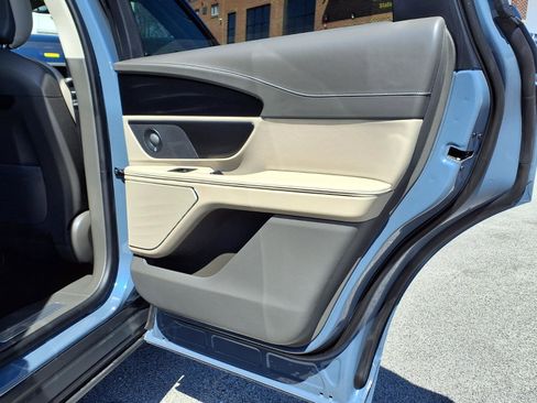 Certified 2025 Lincoln Nautilus Reserve image 14