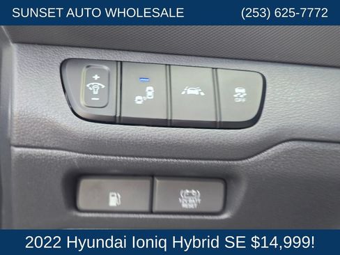 Used 2022 Hyundai Ioniq SE FWD image 26