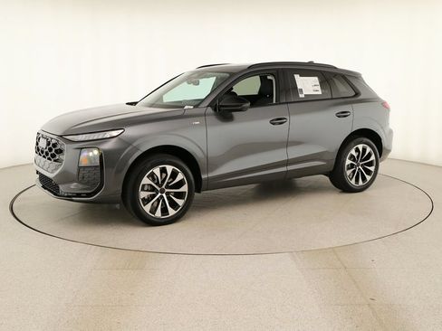 New 2026 Audi Q3 quattro 2.0T AWD/4WD image 13