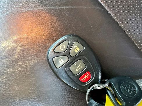 Used 2014 Buick Enclave Leather image 36