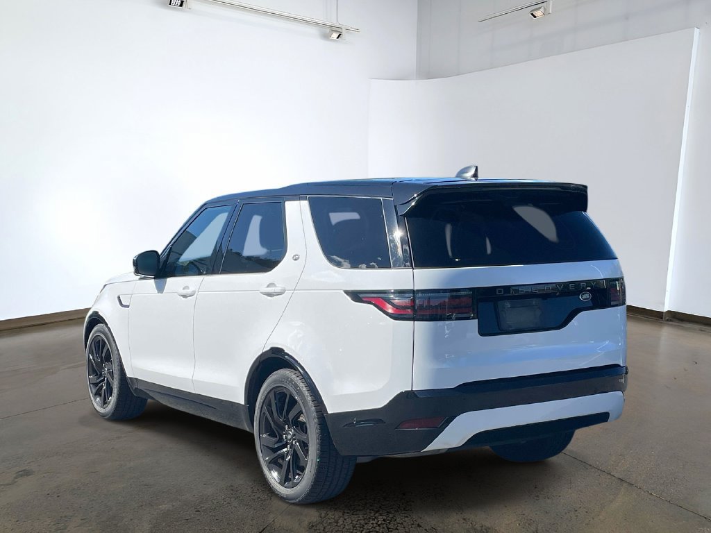 Used 2023 Land Rover Discovery S R-Dynamic AWD/4WD image 6