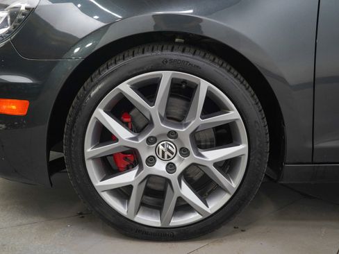 Used 2014 Volkswagen GTI Driver's Edition FWD image 28