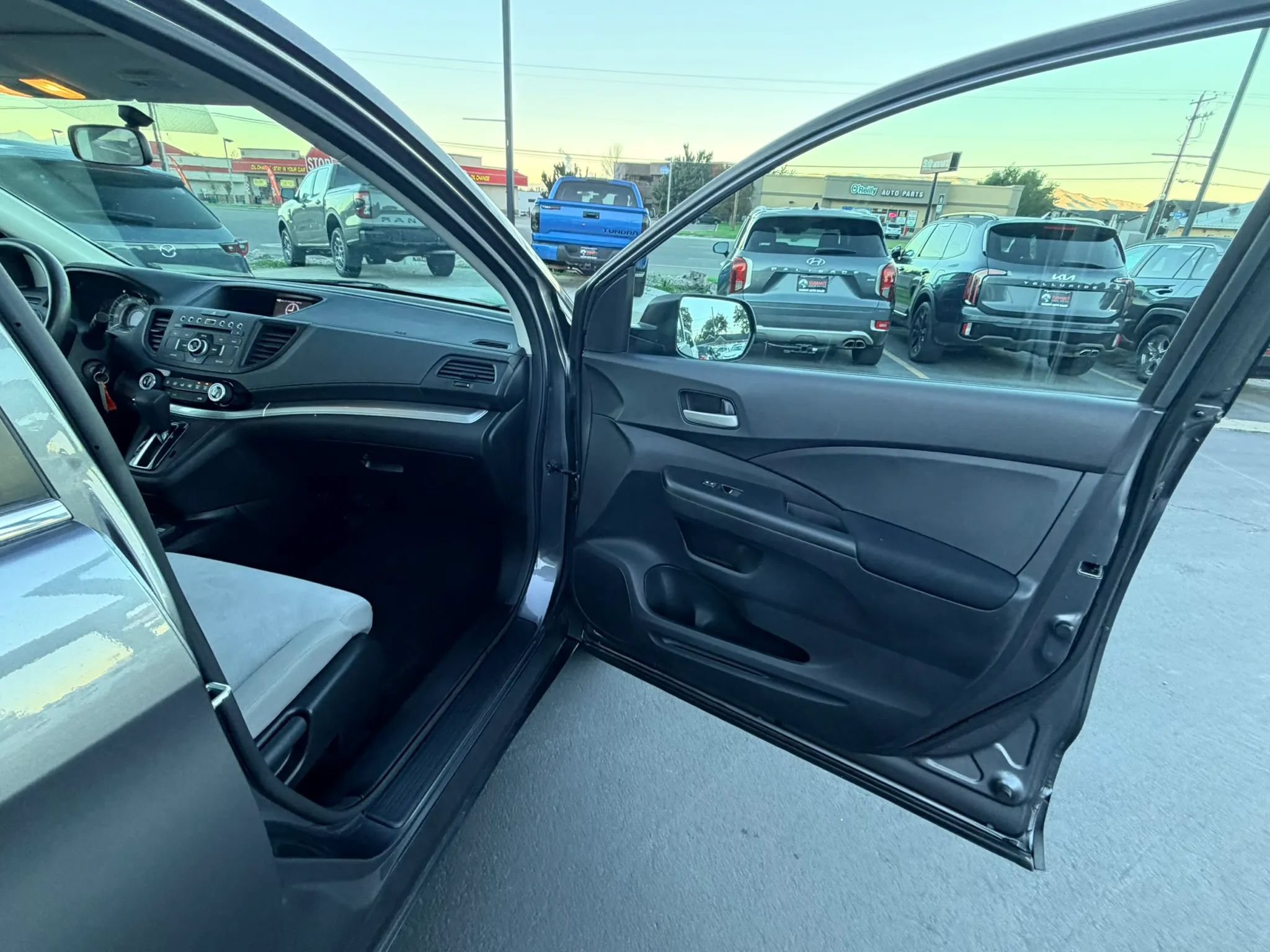 Used 2015 Honda CR-V LX image 21