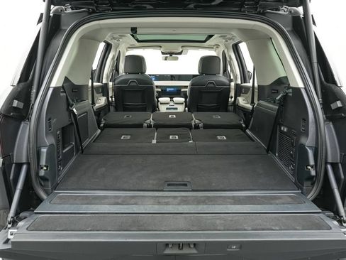 Used 2025 Lincoln Navigator Reserve AWD/4WD image 34