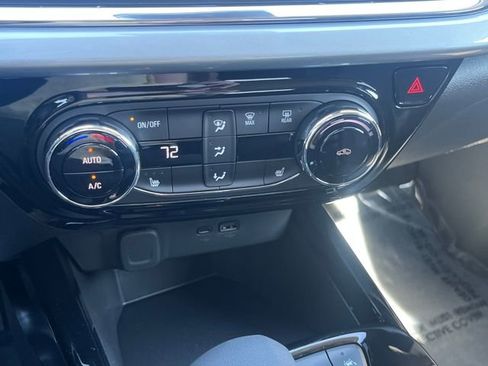 New 2026 Chevrolet Trax LT w/ Driver Confidence Package FWD image 17