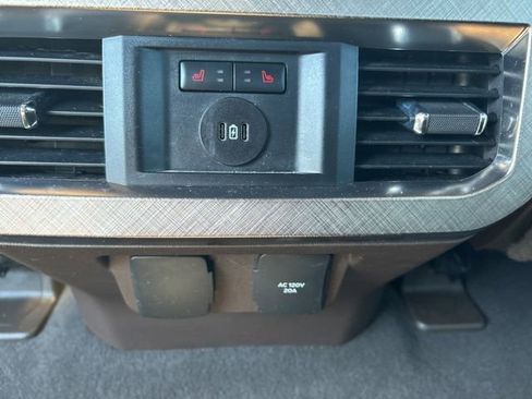 Used 2023 Ford F350 King Ranch w/ Chrome Package AWD/4WD image 22
