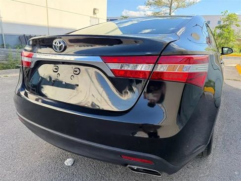 Used 2013 Toyota Avalon XLE Premium FWD image 18
