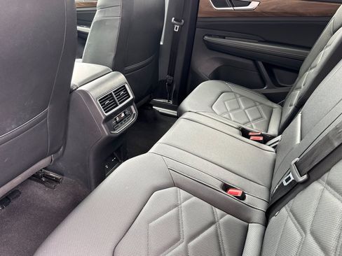 Used 2026 Volkswagen Atlas SE AWD/4WD image 30