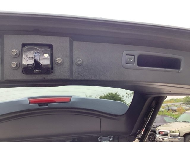 Used 2021 Toyota Highlander XLE AWD/4WD image 14