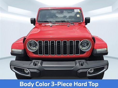 Used 2025 Jeep Wrangler Unlimited Sahara AWD/4WD image 6