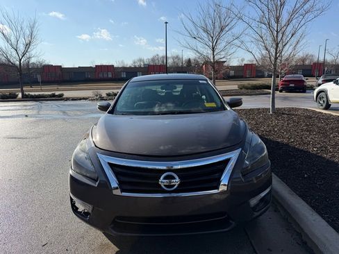 Used 2015 Nissan Altima 2.5 S w/ Power Driver Seat Package image 3