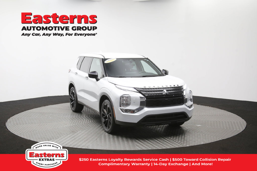 Used 2023 Mitsubishi Outlander SE Black Edition AWD/4WD image 52