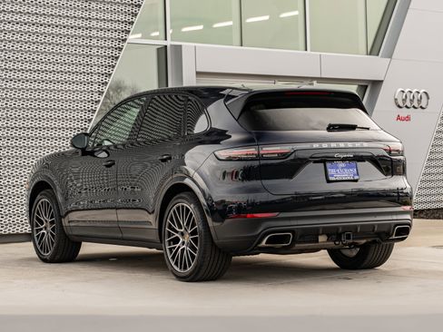 Used 2021 Porsche Cayenne image 5