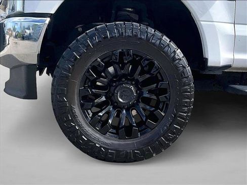 Used 2021 Ford F350 XLT AWD/4WD image 10