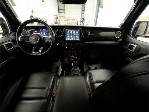 Used 2023 Jeep Wrangler Unlimited Rubicon 392 AWD/4WD image 11