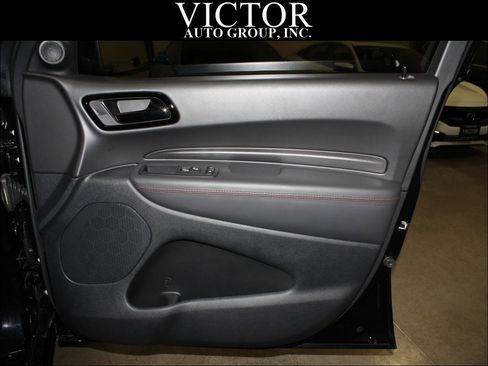Used 2023 Dodge Durango GT image 39