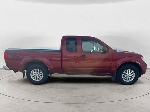 Used 2014 Nissan Frontier SV w/ SV Value Truck Package AWD/4WD image 5