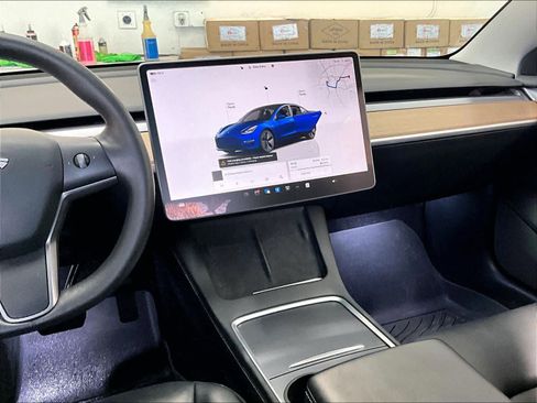 Used 2022 Tesla Model 3 Long Range image 9