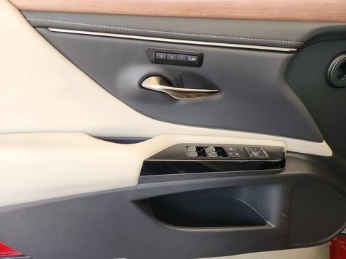 Certified 2025 Lexus ES 350 w/ Premium Package FWD image 21