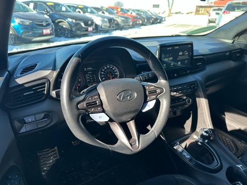 Used 2020 Hyundai Veloster N w/ Performance Package image 12