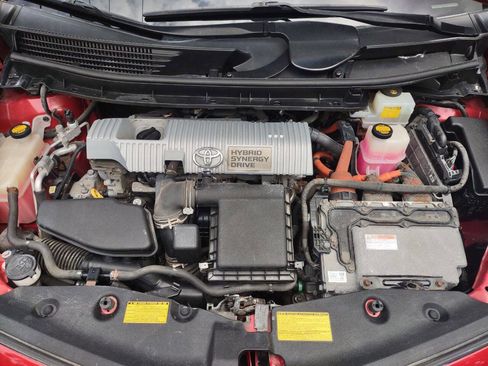 Used 2012 Toyota Prius V Two image 26