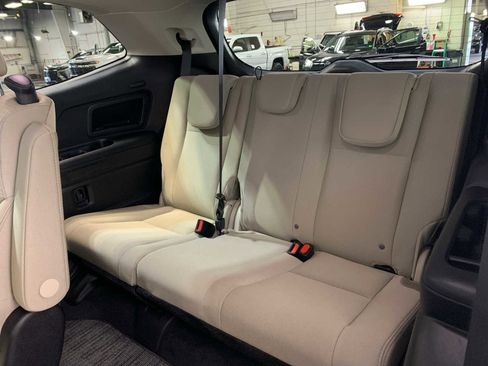 Used 2025 Subaru Ascent Premium image 5