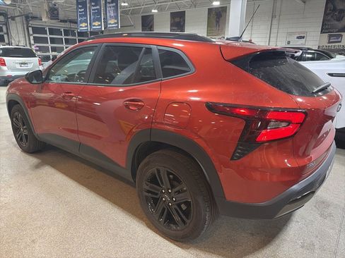 Used 2024 Chevrolet Trax ACTIV w/ Driver Confidence Package image 3