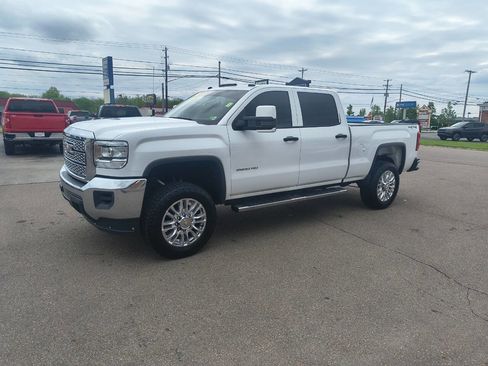 Used 2015 GMC Sierra 2500 4x4 Crew Cab w/ Snow Plow Prep Package image 12