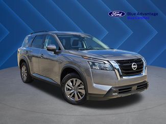 Used 2025 Nissan Pathfinder SV FWD video 1