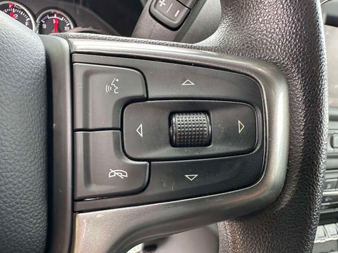 Used 2022 Chevrolet Silverado 1500 Custom w/ Safety Confidence Package AWD/4WD image 13