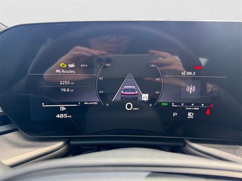 Used 2025 Audi Q5 Premium Plus w/ Premium Plus image 13