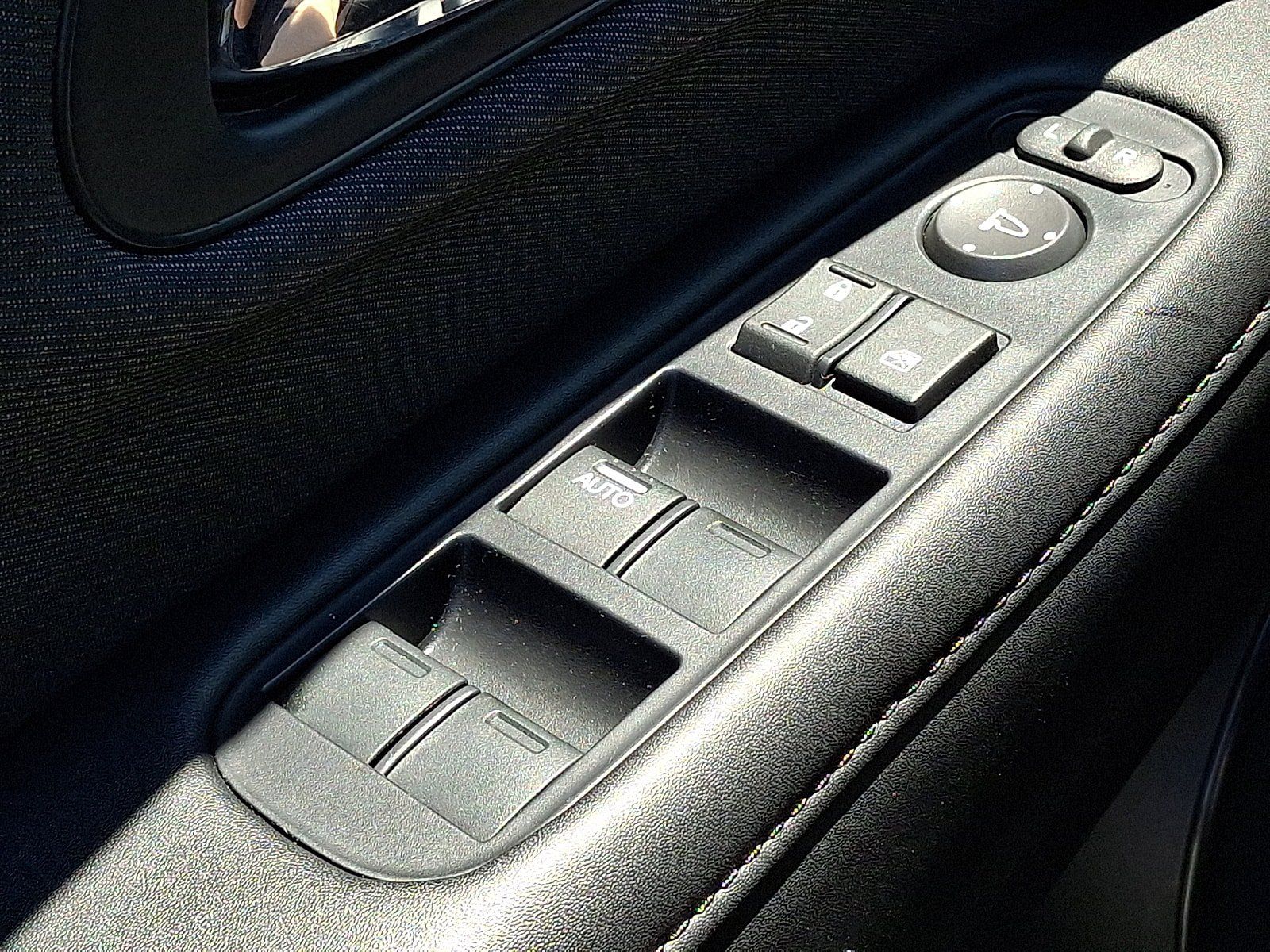 Used 2022 Honda HR-V Sport image 24