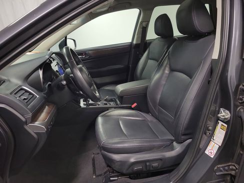 Used 2018 Subaru Outback 3.6R Limited AWD/4WD image 14