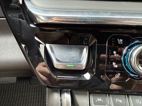 New 2026 GMC Sierra 1500 Denali Ultimate w/ LPO, Black Badging Package image 25