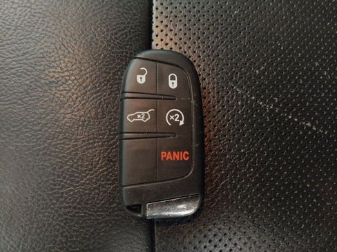 Used 2019 Jeep Compass Limited w/ Safety & Security Group AWD/4WD image 32