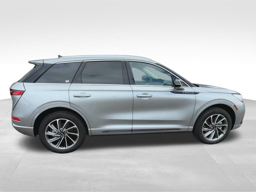 New 2024 Lincoln Corsair Grand Touring w/ Equipment Group 301A AWD/4WD image 9