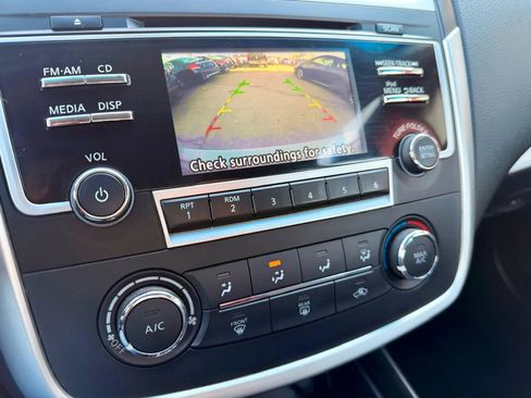 Used 2017 Nissan Altima 2.5 S w/ Power Driver Seat Package image 9