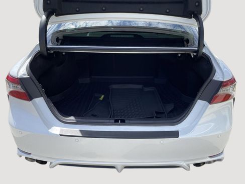 Used 2023 Toyota Camry XSE w/ Navigation Package image 15