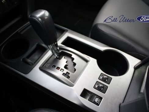 Used 2016 Toyota 4Runner SR5 image 18