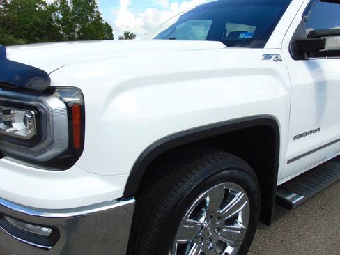 Used 2018 GMC Sierra 1500 SLT AWD/4WD image 29