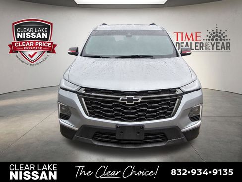 Used 2023 Chevrolet Traverse Premier w/ Redline Edition FWD image 2