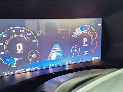 Used 2024 Chevrolet Colorado Z71 w/ Z71 Convenience Package 2 image 22