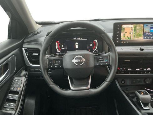 Used 2026 Nissan Rogue SL image 18